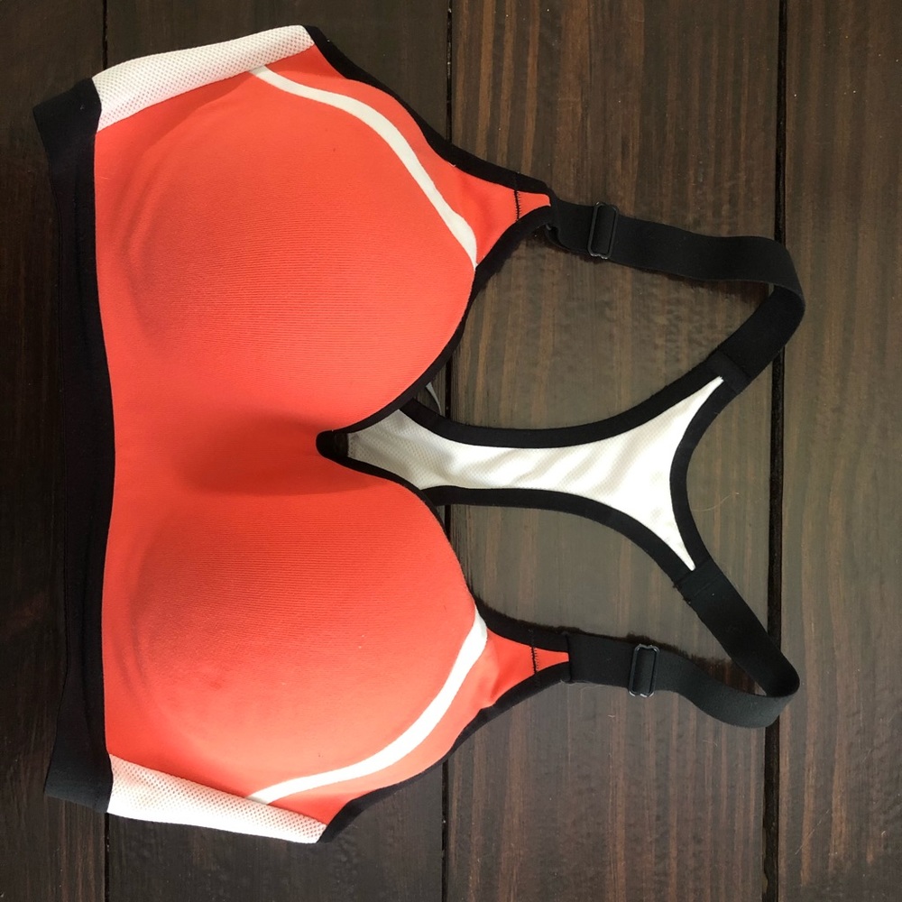 Victoria’s Secret Incredible Sports Bra